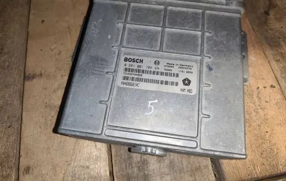 Chrysler Voyager Engine control unit/module 0281001708 P04686661AC TED252700858