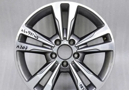 Mercedes-Benz E A207 R17 alloy rim 
