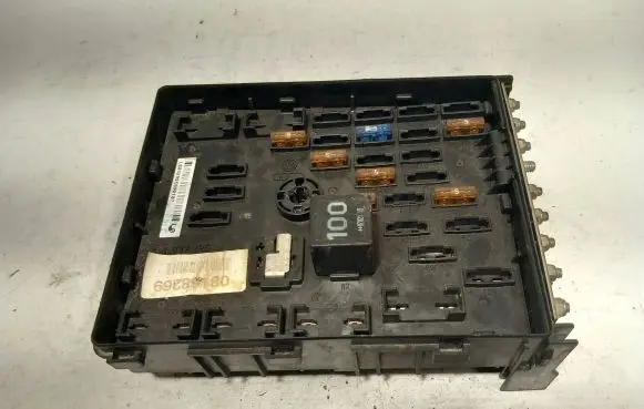 Volkswagen PASSAT B6 Fuse box set 3C0937125 63592777