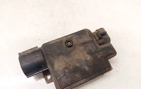 Ford Kuga I Coolant fan relay 940002906