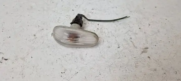 Saab 9-3 Ver2 Front fender indicator light 12777318
