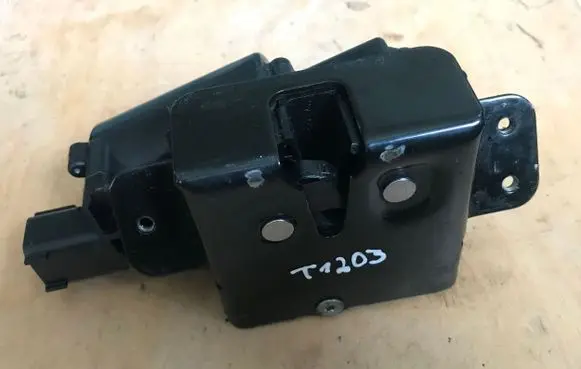 Opel Insignia A Tailgate/trunk/boot lock/catch/latch 13503467