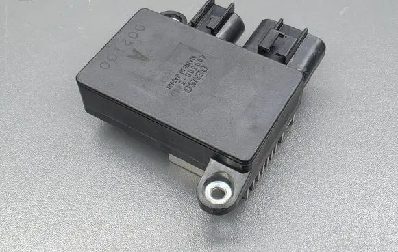 Mazda 3 III Coolant fan relay 4993003440