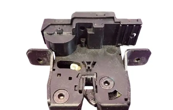 Nissan Micra Tailgate/trunk/boot lock/catch/latch
