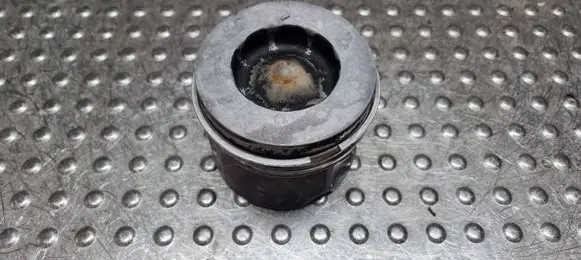Audi Q7 4L Piston 8372N