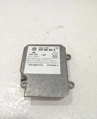 Volkswagen PASSAT B5 Airbag control unit/module 6Q0909605B
