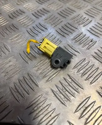 KIA Sportage Airbag deployment crash/impact sensor 95920B4000 A7171356919 05072018