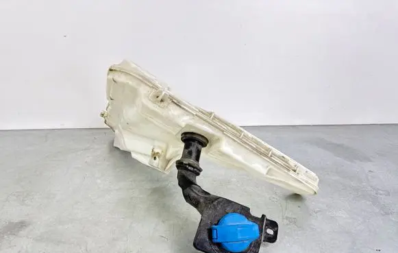 Volkswagen Touareg III Windshield washer fluid reservoir/tank 4M0955452B