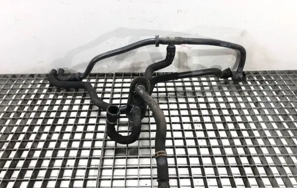 Audi A8 S8 D5 Engine coolant pipe/hose