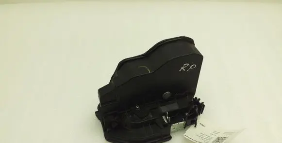BMW X4 F26 Front door lock 7318424