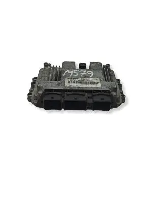 Opel Vivaro Engine control unit/module 0281011529 8200546983 8200051608