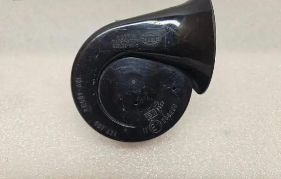 Audi A4 S4 B6 8E 8H Horn signal 007424