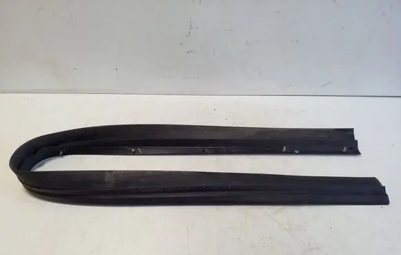 Toyota C-HR II Front door rubber seal 67863F4010