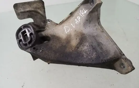 Audi A6 S6 C4 4A Engine mounting bracket 4A0199312