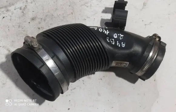 Audi A4 S4 B9 Turbo air intake inlet pipe/hose 04L129661B