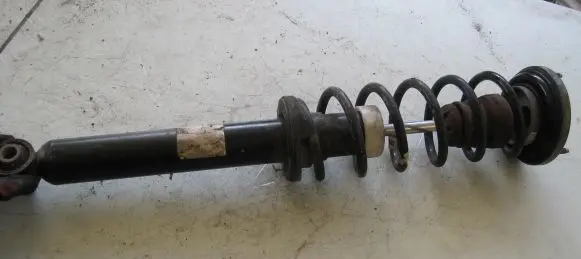 BMW 5 F10 F11 Rear window strut damper 6863299