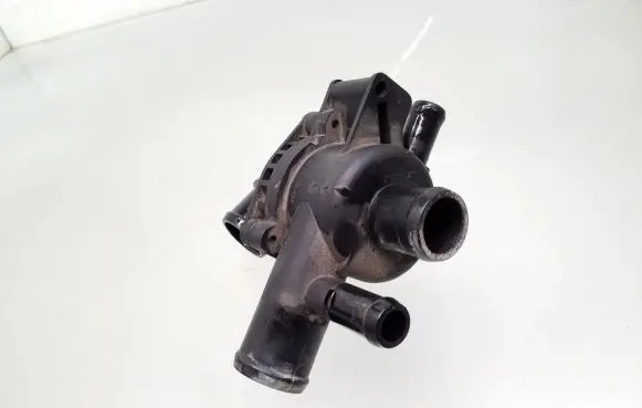 Thermostat/thermostat housing