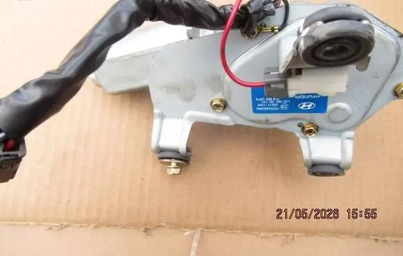 Hyundai Santa Fe Rear window wiper motor 035111260 9870026000