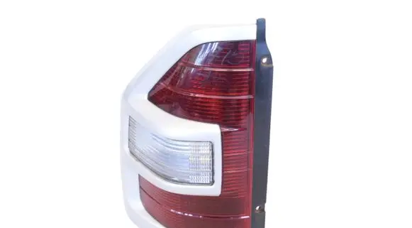 Mitsubishi Pajero Rear/tail lights MR548073 R1726