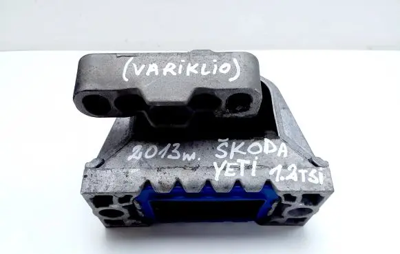 Skoda Yeti (5L) Engine mount bracket 1K0199262