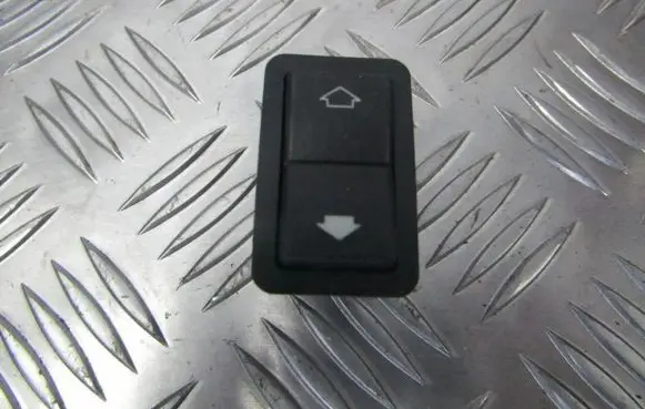 BMW 5 E39 Electric window control switch 8368932