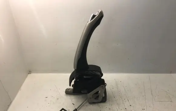 Toyota Auris 150 Hand brake release handle 4620102260B0 11319433