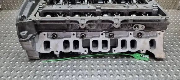 Ford Transit Engine head S26378361 BK2Q6090AC BK2Q6K537AB