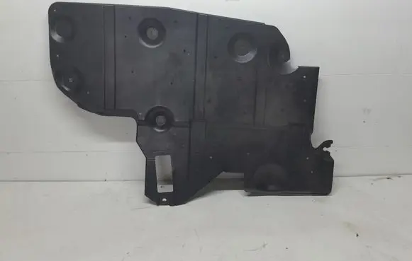 Rear underbody cover/under tray