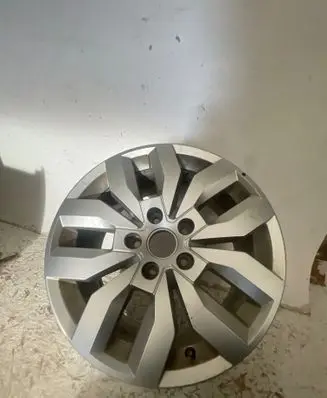 Volkswagen Amarok R17 alloy rim 