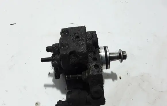 Renault Trafic II (X83) Fuel injection high pressure pump 8200041766