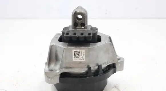 Engine mount bracket