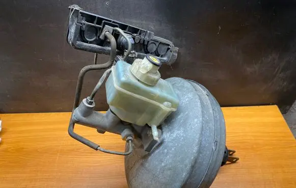 BMW 5 E39 Brake booster LSH80 1163516 3433