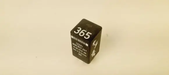 Audi A4 S4 B5 8D Other relay 8D0959257 05071100