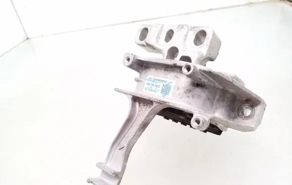 Audi Q2 - Engine mount bracket 5WA199262D