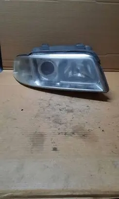 Audi A4 S4 B5 8D Headlight/headlamp 8D0941004AK