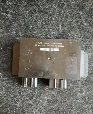 Volkswagen PASSAT B5 Comfort/convenience module 1J0959799AH