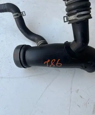 Land Rover Range Rover Sport L494 Intercooler hose/pipe FPLA5H390