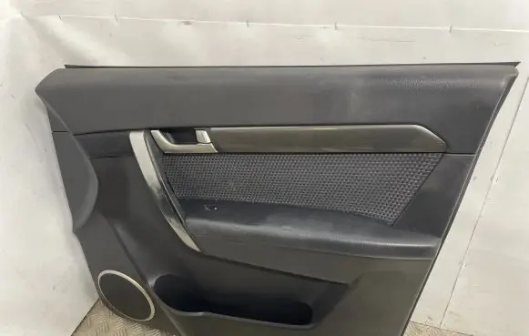 Chevrolet Captiva Front door card panel trim 96662335 0611220046