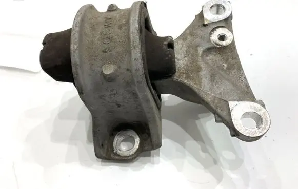 Honda CR-V Engine mount vacuum valve 