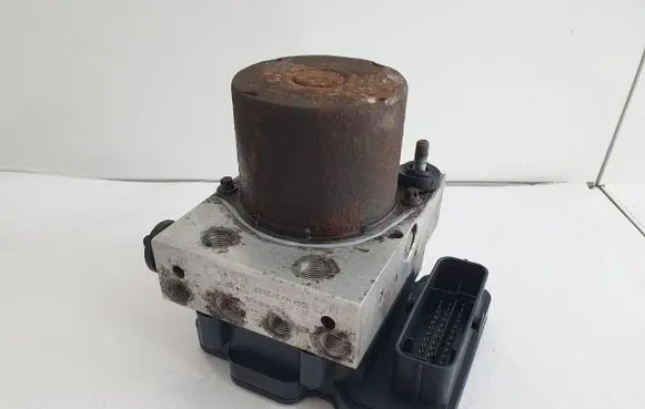 Iveco Daily 6th gen ABS Pump 5801815705 10R0312829