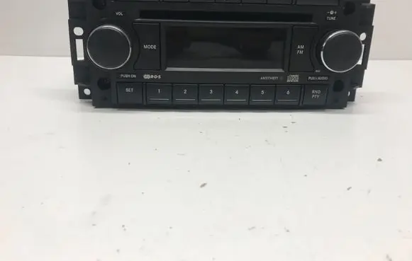 Jeep Cherokee Radio/CD/DVD/GPS head unit P05064067AD 52884