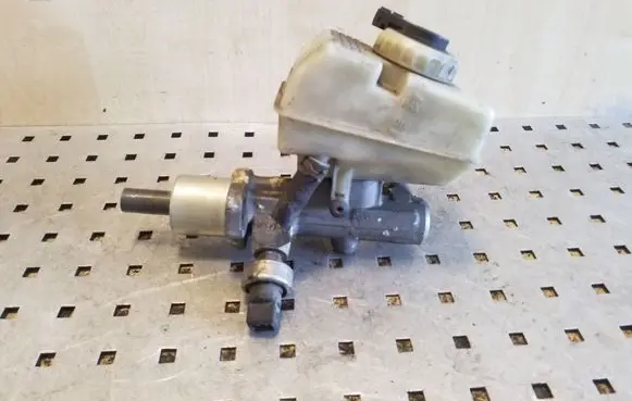 Volvo S70 V70 V70 XC Master brake cylinder 9200439 9140251