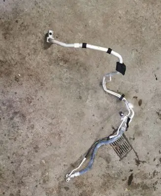 Volvo XC60 Air conditioning (A/C) pipe/hose 31497909