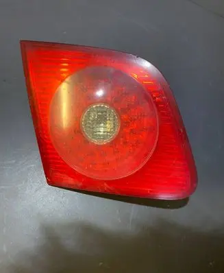 Volkswagen Phaeton Tailgate rear/tail lights 333621L