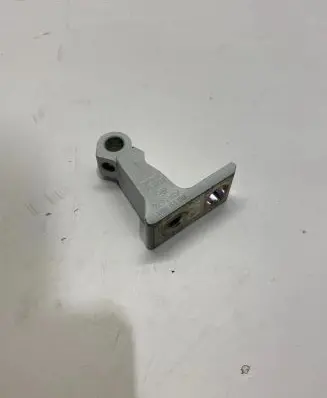 Porsche Cayenne (92A) Rear door upper hinge 8K0831402A A046574