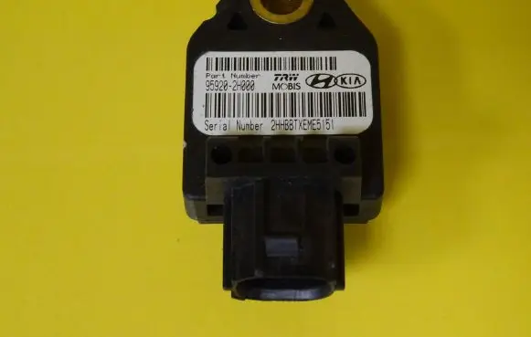 KIA Ceed Airbag deployment crash/impact sensor 959202H000
