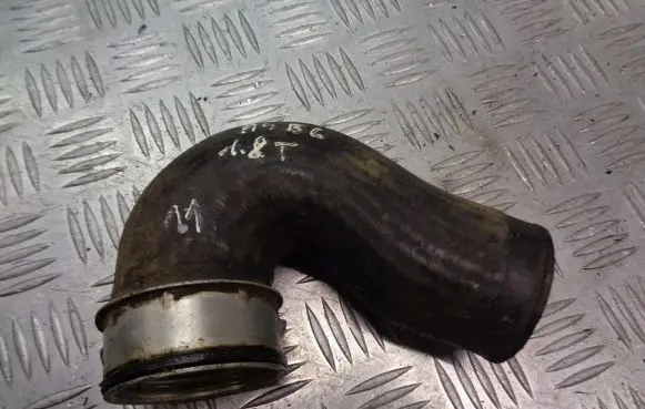Audi A4 S4 B6 8E 8H Intercooler hose/pipe
