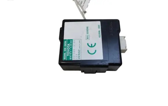 Toyota Corolla Verso E121 Door central lock control unit/module 8974113040 2513000100