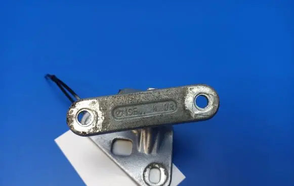 Mercedes-Benz E W211 Front door upper hinge S211