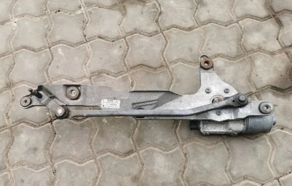 Volkswagen Phaeton Front wiper linkage and motor 3397020866 3D1955024D